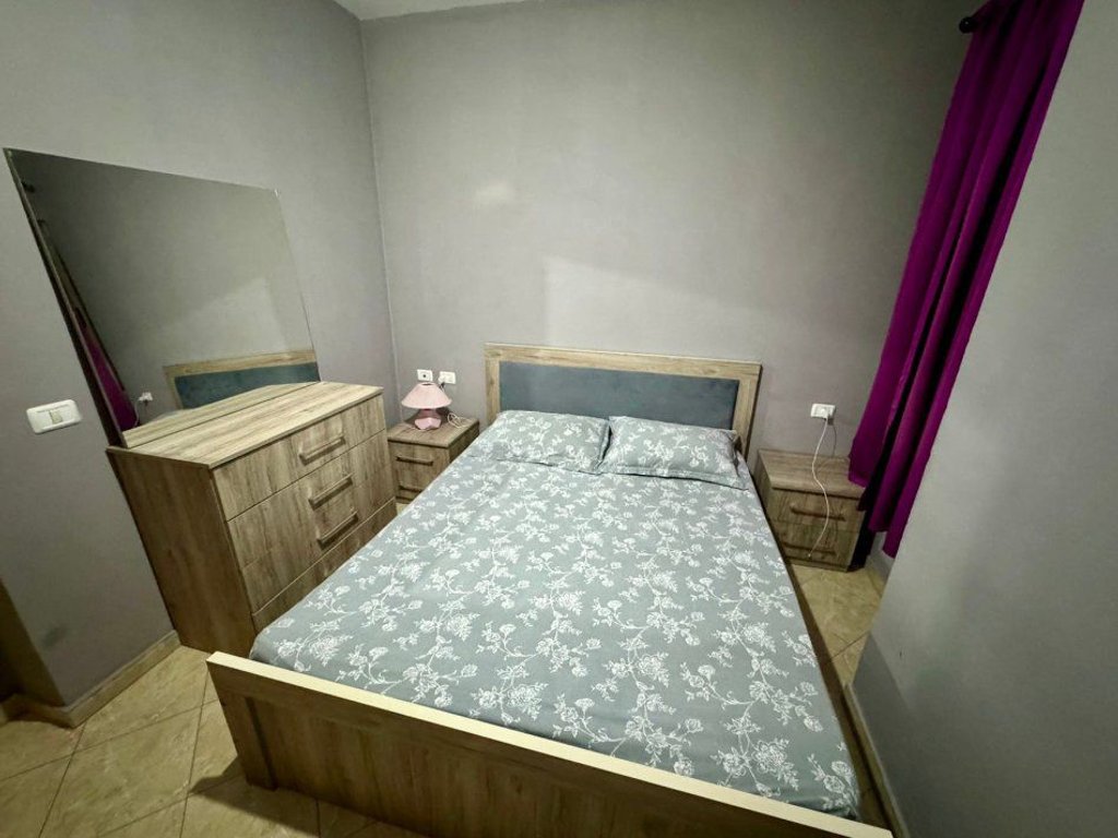 Apartament 1+1 per shitje ne zonen e Astirit.