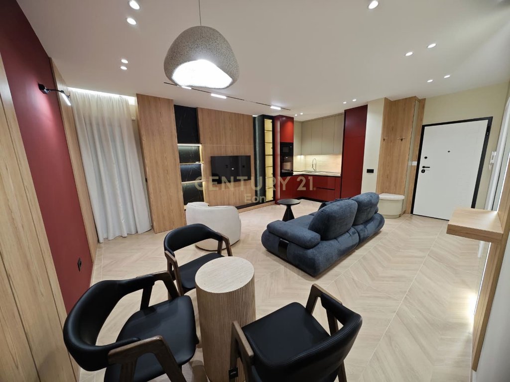 Apartament 1+1 Me Qira prane Prefektures, Durres !