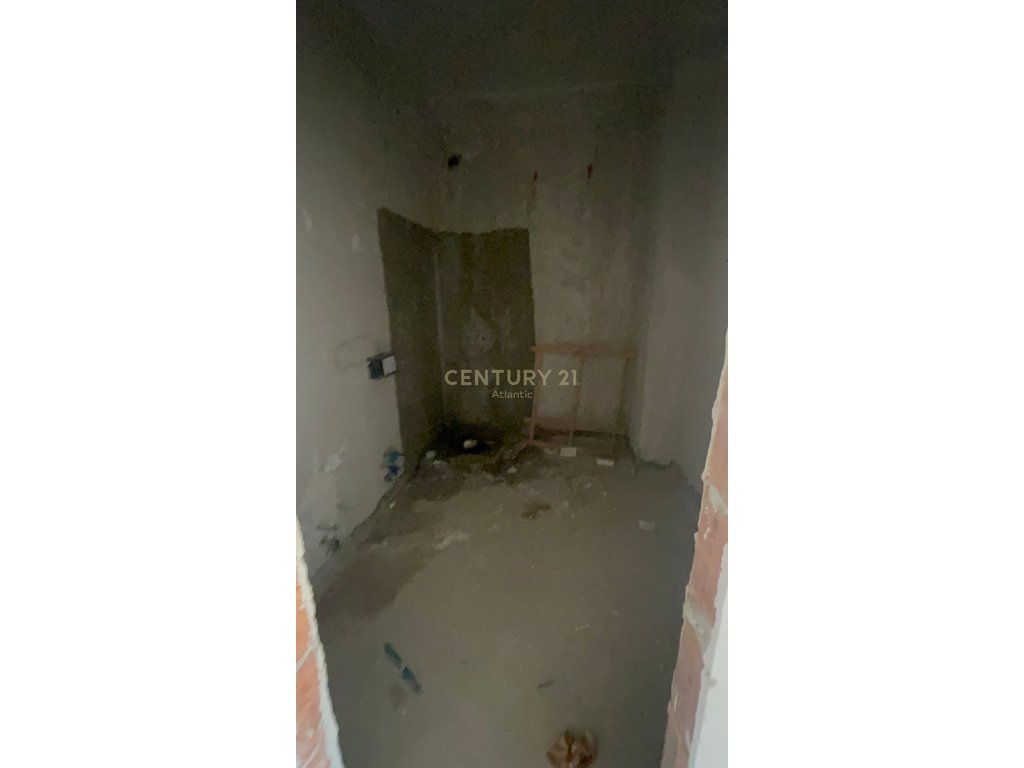 Apartament me lokacion fantastik dhe pamje deti 1+1+ballkon Për Shitje në Golem, Durrës -127,050| 77.2 m²