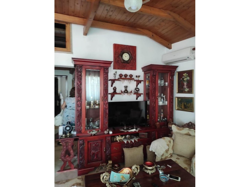 Ndertese në Shitje në Rrugen Arkitekt Kasemi, Tiranë
