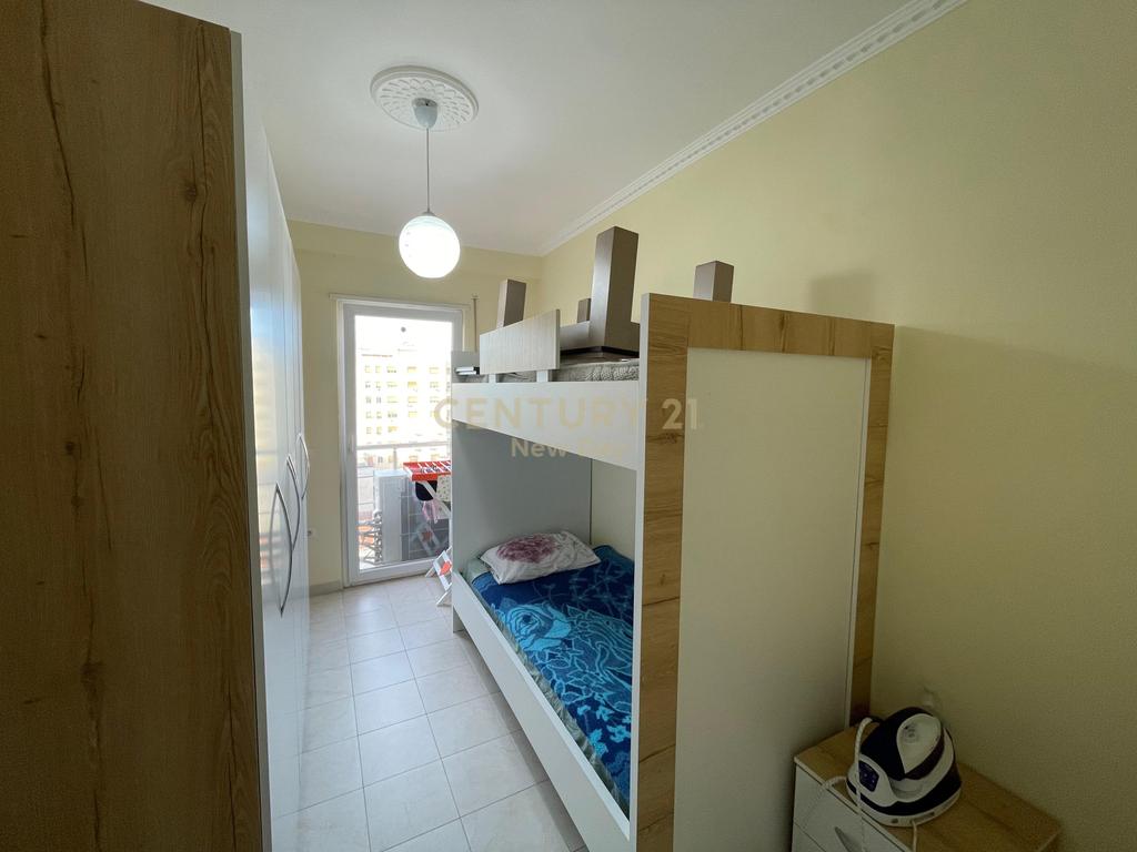 SHITET APARTAMENT 2+1 NE QENDER TE DURRESIT!