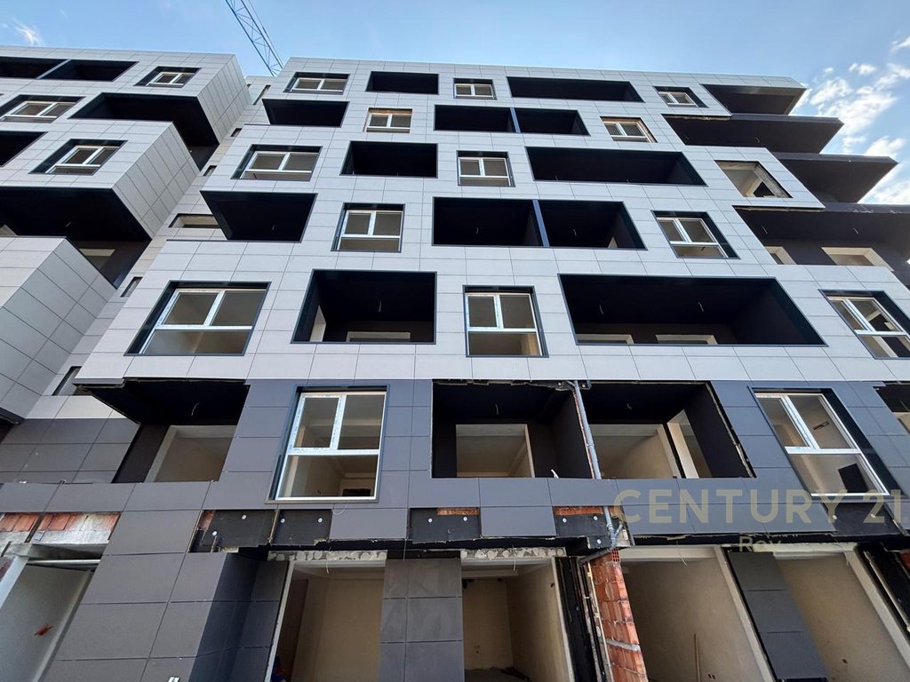 SHITET APARTAMENT 2+1 MONTEVIDEO RESIDENCE TE MALI ROBIT!