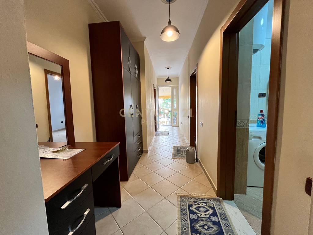 BLLOK – SHITET APARTAMENT 2+1+2 ME 100 m² VERANDË