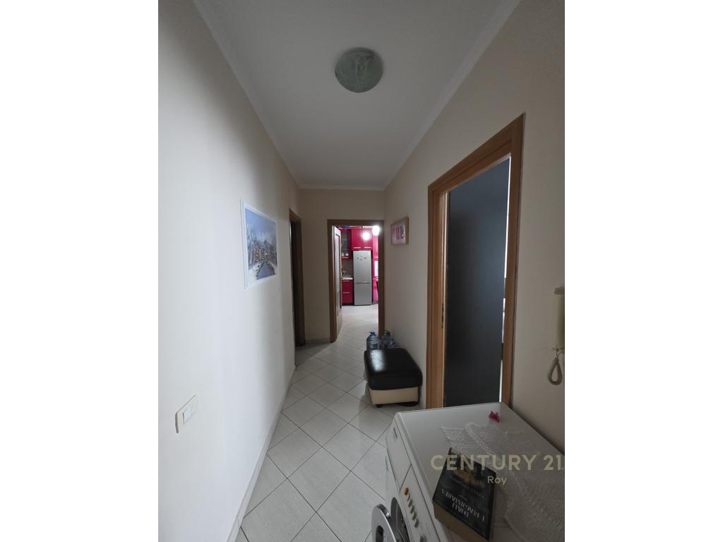 SHITET APARTAMENT 1+1 PRANE MIAMI BEACH,GOLEM!