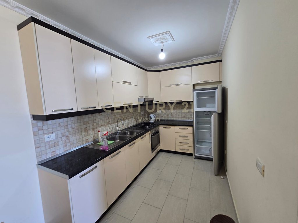 Apartament 2+1 Shitet në Shëngjin