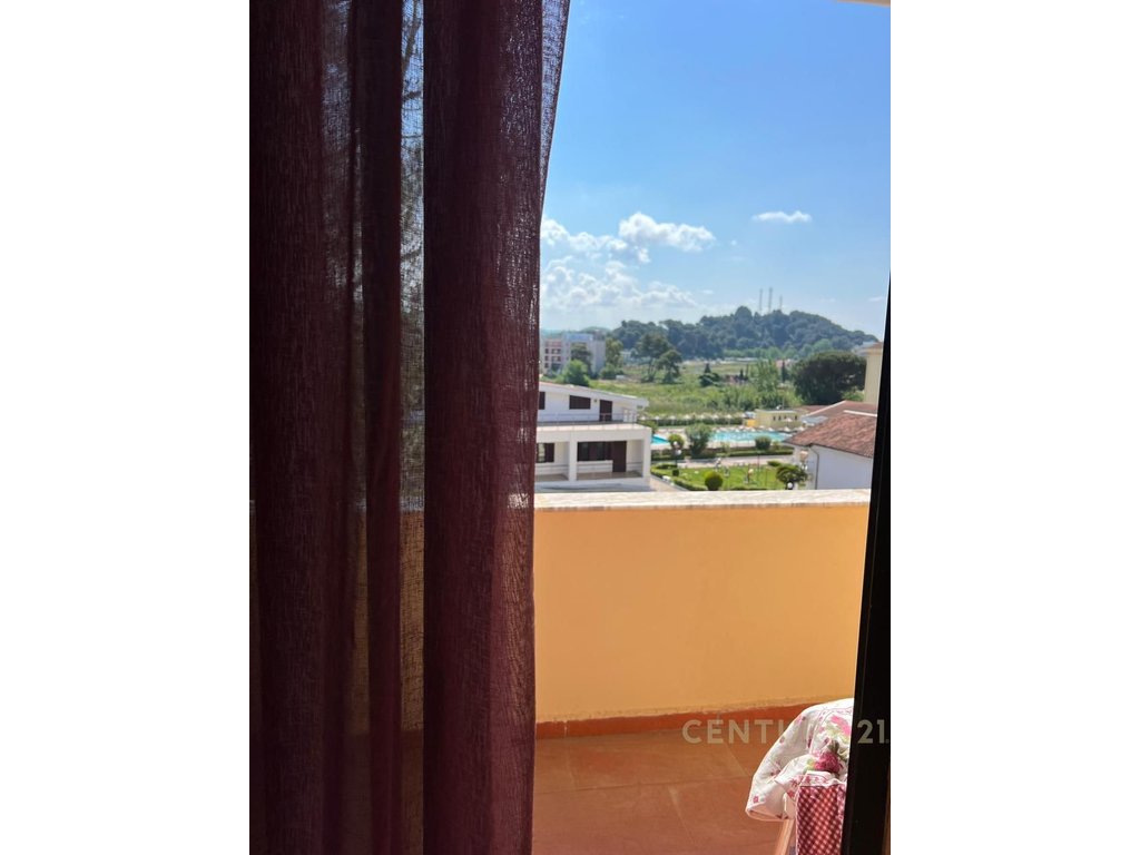 Apartament 1+1 në Shitje në Golem!