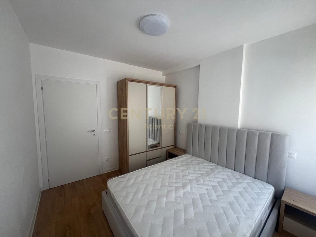 SHITET APARTAMENT 1+1 VIJE E PARE ME DETIN SHKEMBI KAVAJES "