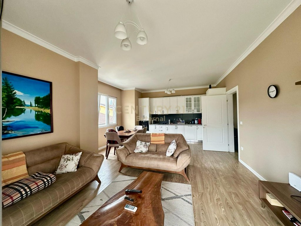 Apartament 2+1+2 Për Shitje në Liqeni i Thatë, Tiranë