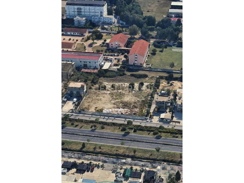 Tokë për Shitje në vijë të parë në Autostradën Tiranë - Durrës përballë VEKO - Kontaktoni për çmim | 6453 m²