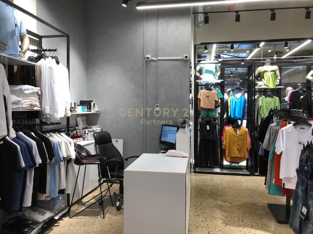 SHESIM AMBIENT KOMERCIAL NE MEDRESE TEK EMERALD CENTER!