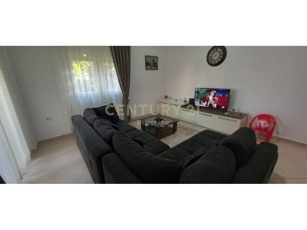APARTAMENT 2+1+2 ME QIRA, VENDOSUR NE SHKOZE!