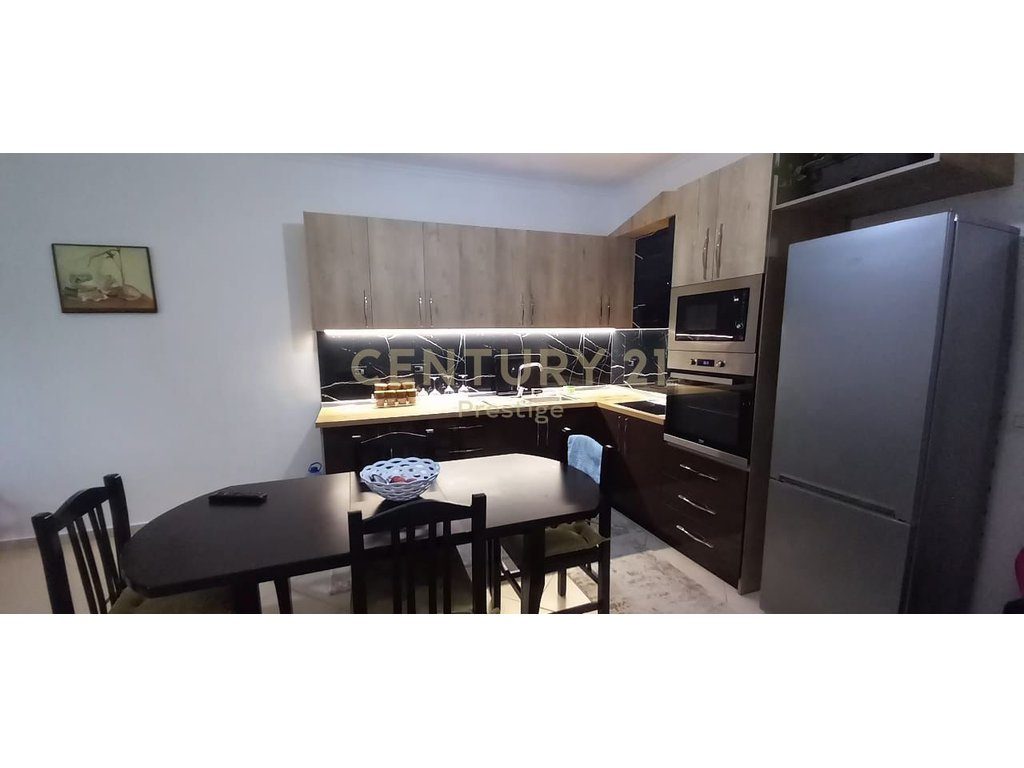 APARTAMENT 2+1+2 ME QIRA, VENDOSUR NE SHKOZE!