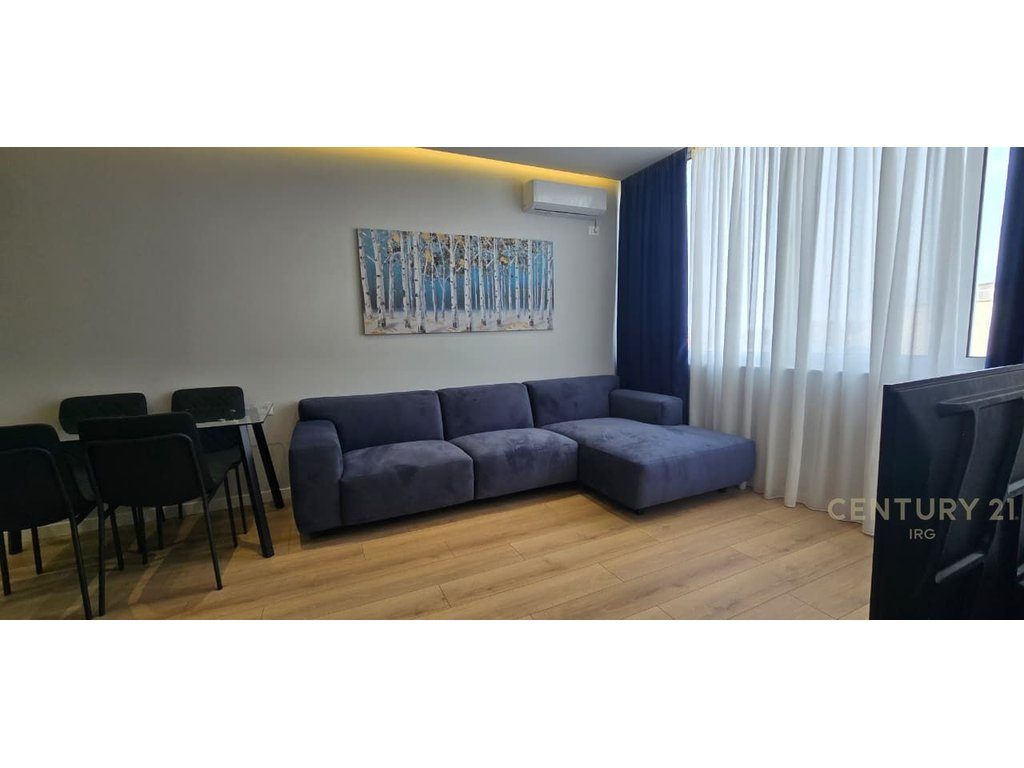 Shitet Apartament 1+1 tek Myslym Shyri
