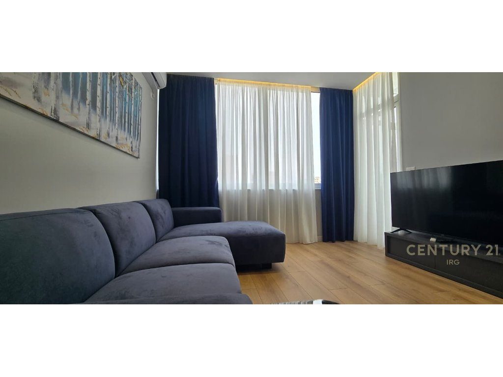 Shitet Apartament 1+1 tek Myslym Shyri