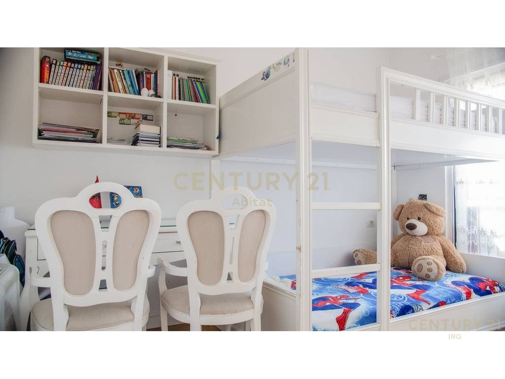 SHITET APARTAMENT  SUPER PREMIUM 4+1+2POSTE PARKIMI – LIQENI ARTIFICIAL, NGJITUR ME KOPSHTIN ZOOLOGJIK - Century 21 Alba...