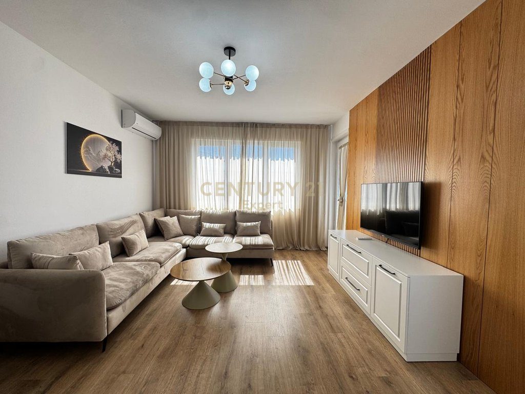 JAPIM ME QERA APARTAMENT 2+1 TE PABANUAR ME PARE TEK UNIVERS CITY!