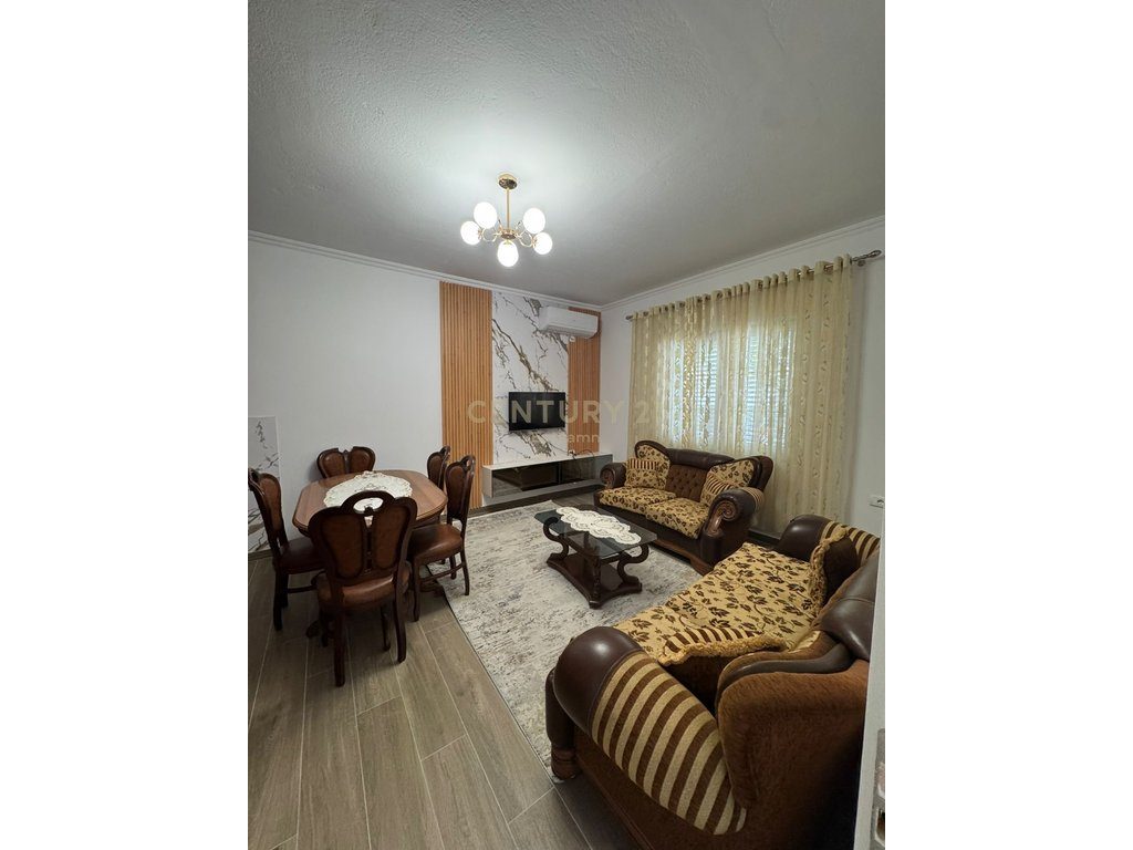 Apartament 2+1 me Qera tek Bulevardi i ri  !