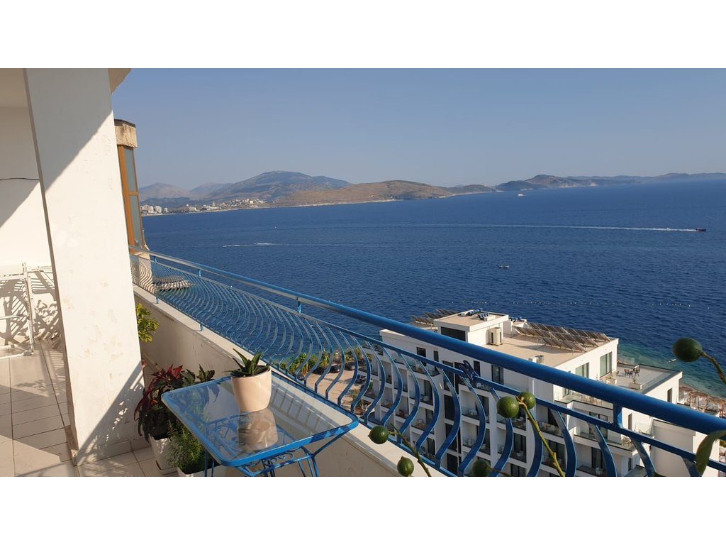 SARANDE, SHESIM PENTHOUSE 3+1+2 ME PAMJE NGA DETI