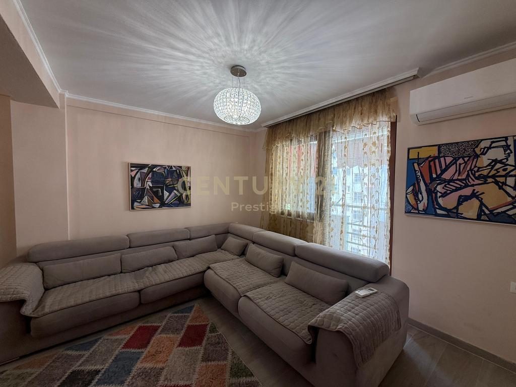 APARTAMENT 1+1 NE SHITJE "BULEVARDI ZOGU PARE", TIRANE!