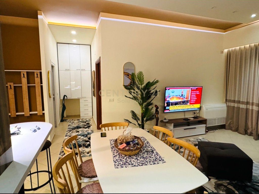JAPIM ME QIRA APARTAMENT 1+1+ POST PARKIMI PRANE KODRES SE DIELLIT