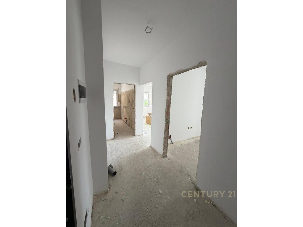 SHITET APARTAMENT 1+1 NE GOLEM !