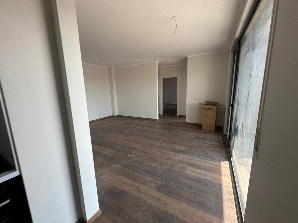Ofrojmë për qira Apartament 2+1+2 + Post Parkimi në Kompleksi “Akses Tirana”