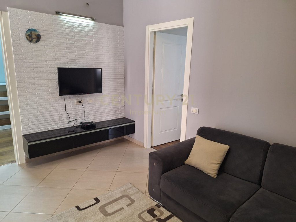 Apartament 2+1 per qira ne Shkoze!