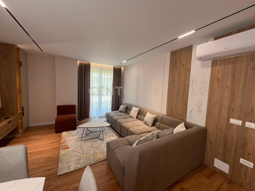 JEPET ME QIRA APARTAMENT 2+1+2 ME PAMJE DETI NE CURRILA ,DURRES !!!
