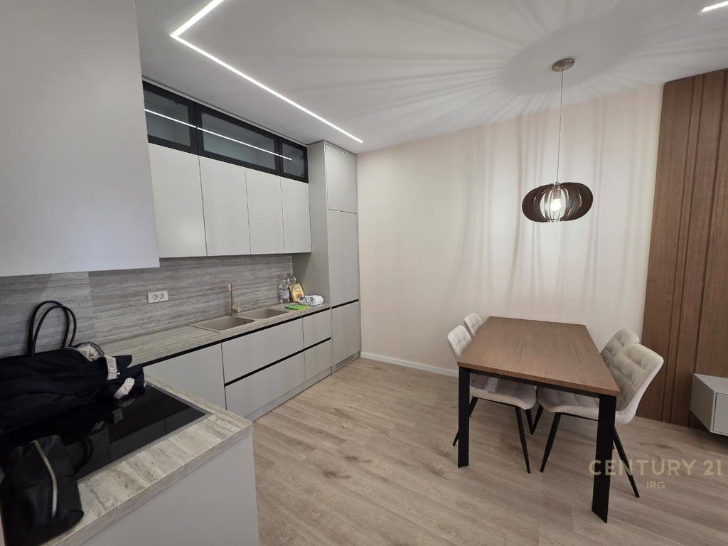 Apartament Modern 1+1 me qera tek Golden Tower Residence