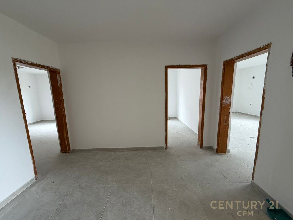 APARTAMENT 2+1 PER SHITJE TE ALI DEMI!