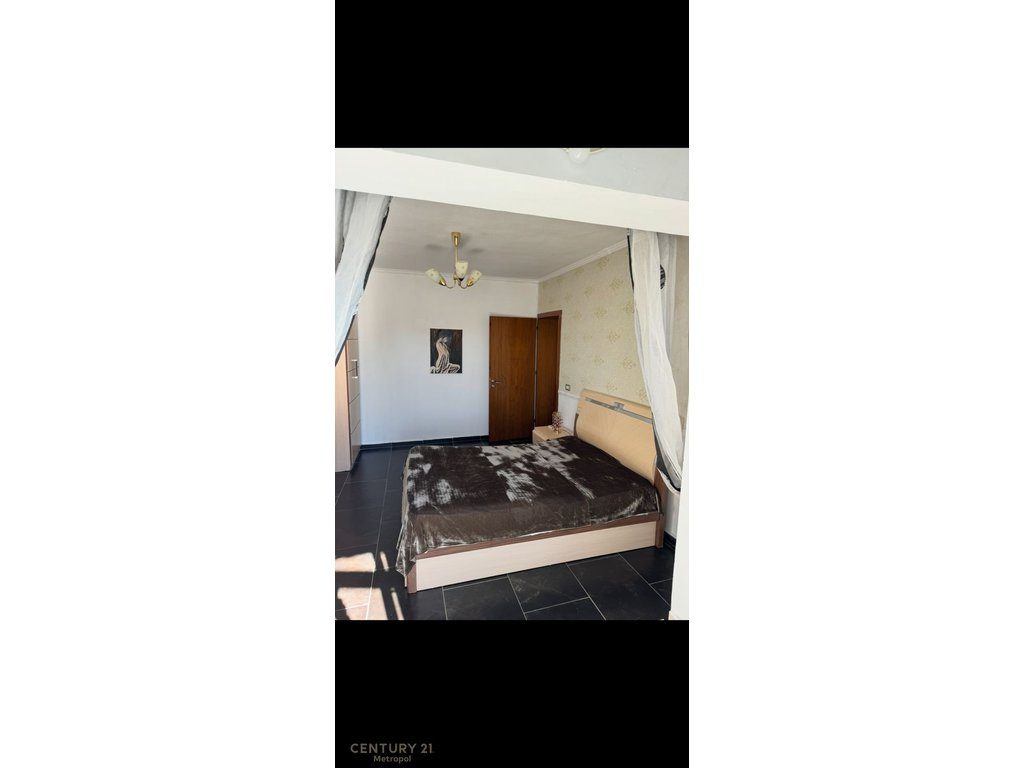 Japim me qira apartament 2+1 te Brryli, prane Bar Oslo!