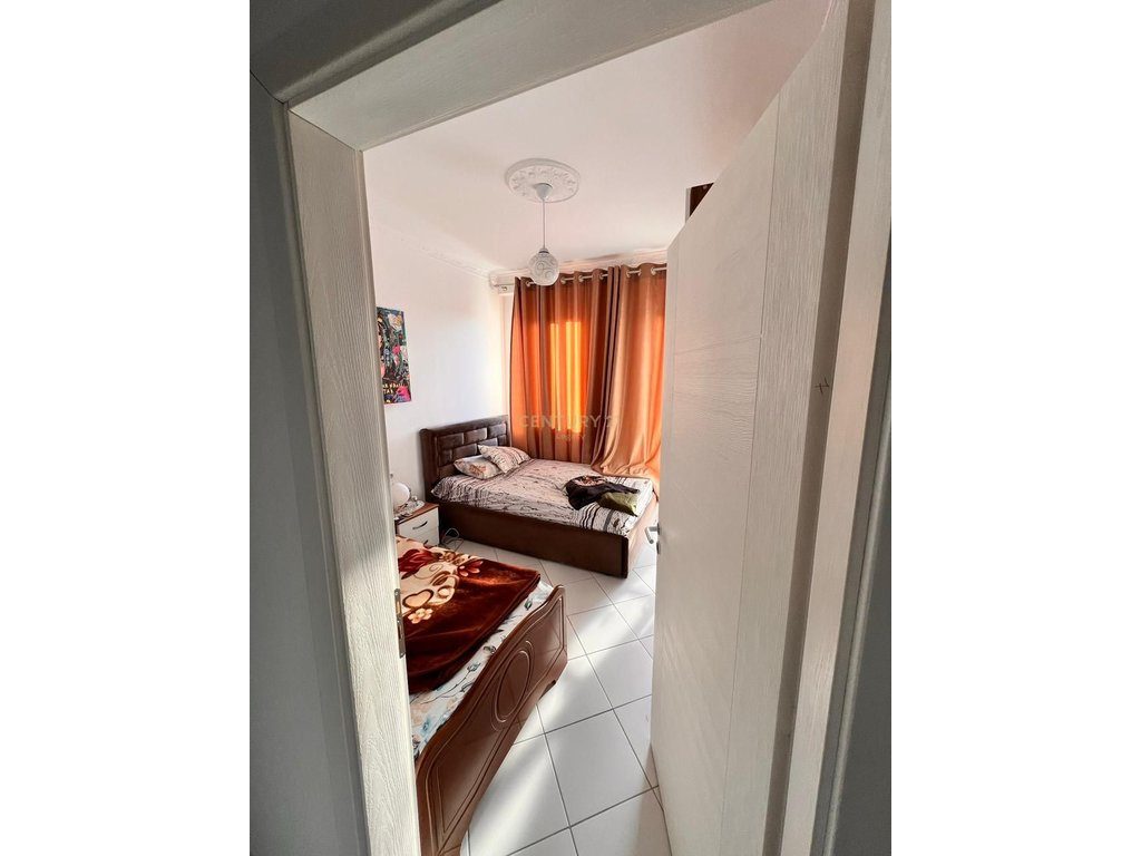Shesim Apartament 2+1+2 në Shkozë , Tek Kompleksi Tom Doshi