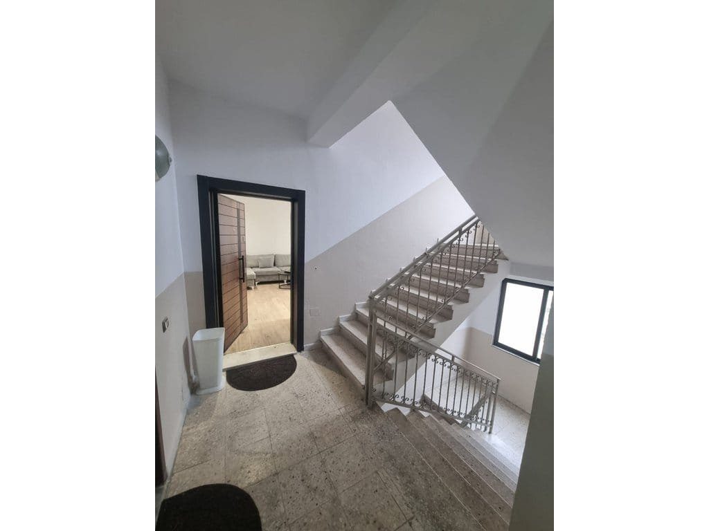Don Bosko, Apartament me qira perballë Vizion Plus!