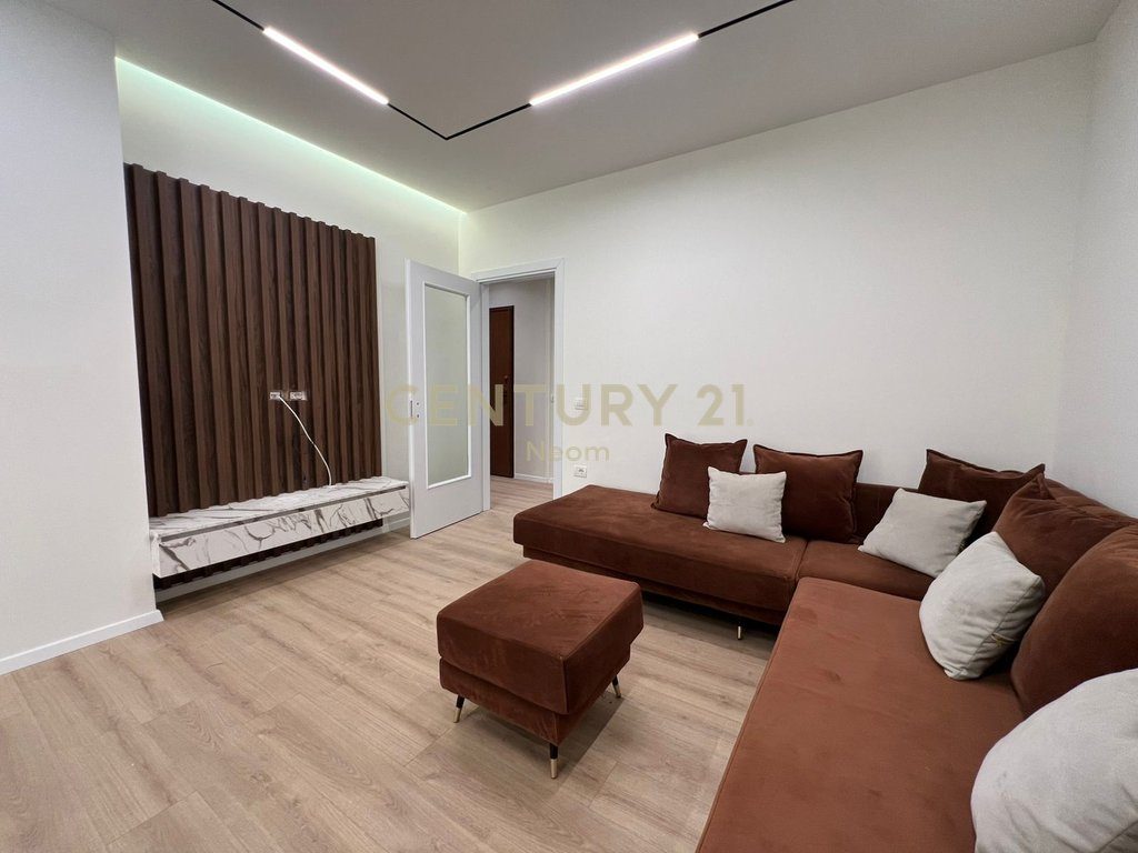 Shitet apartament 3+1 tek Liqeni i Thatë, një nga zonat më të kërkuara të Tiranës!