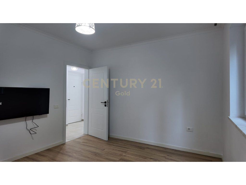 JEPET ME QIRA APARTAMENT 1+1 PRANE XHAMLLIKUT !