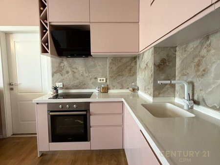SHES APARTAMENT 1+1 NE OBJEKTIN URBAN GATE -ASTIR!