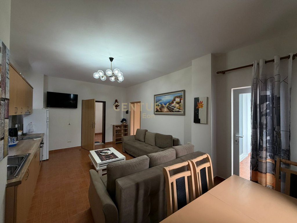 SHITET APARTAMENT 1+1 NE SHKEMBIN E KAVAJES !