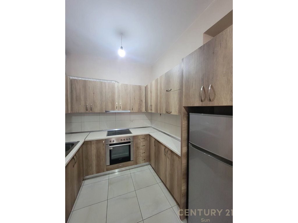 APARTAMENT 1+1 ME QIRA KOMPLEKSI FRATARI