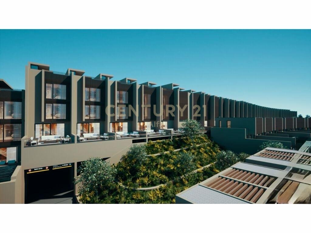 SHITET VILE NE SWAN LAKE RESIDENCE!