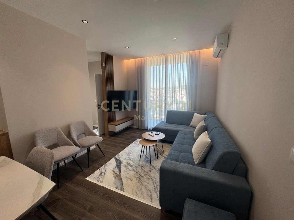 APARTAMENT 2+1+POST PARKIM PER QERA,NE CENTRALE!