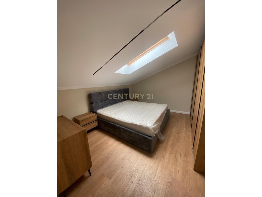 KODRA E PRIFTIT, JAPIM APARTAMENT 3+1+2+PARKIM PER QIRA