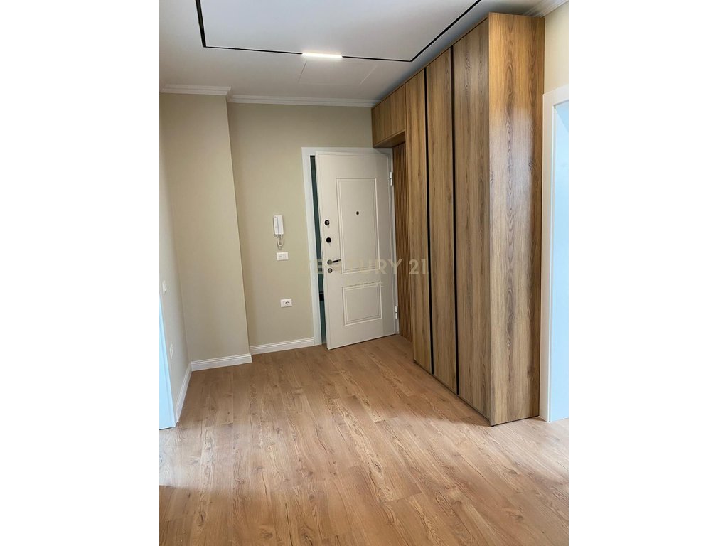 KODRA E PRIFTIT, JAPIM APARTAMENT 3+1+2+PARKIM PER QIRA