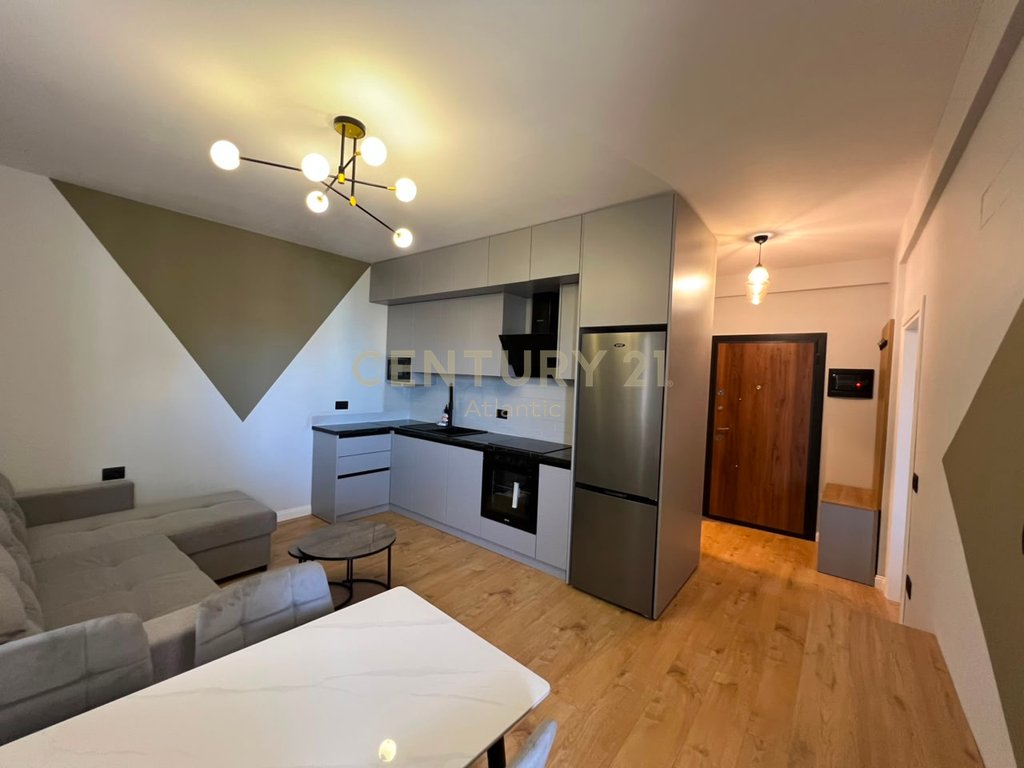 SHITET APARTAMENT 1+1 I MOBILUAR NE SHKEMBIN E KAVAJE DURRES !