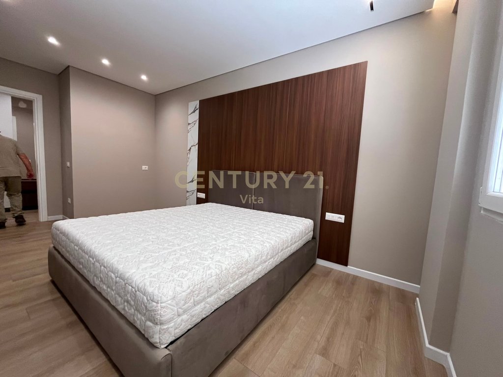 JEPET ME QIRA APARTAMENT 2+1 TEK LAGJIA NR 18,  DURRES !