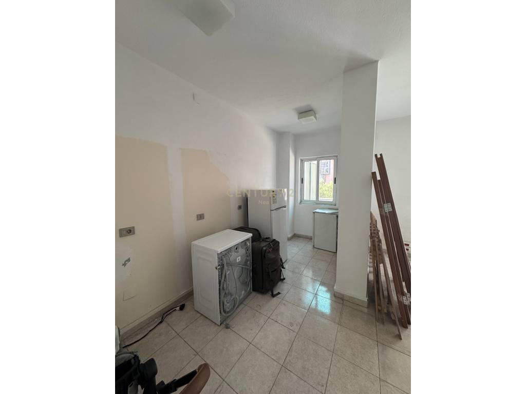 Shesim apartament 1+1 + verande tek Sheshi Wilson !!
