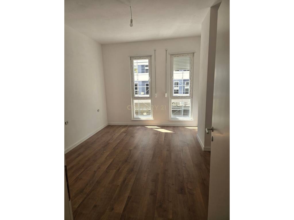 🏡 Jepet me Qira Apartament 2+1 Bosh – Kati i 2