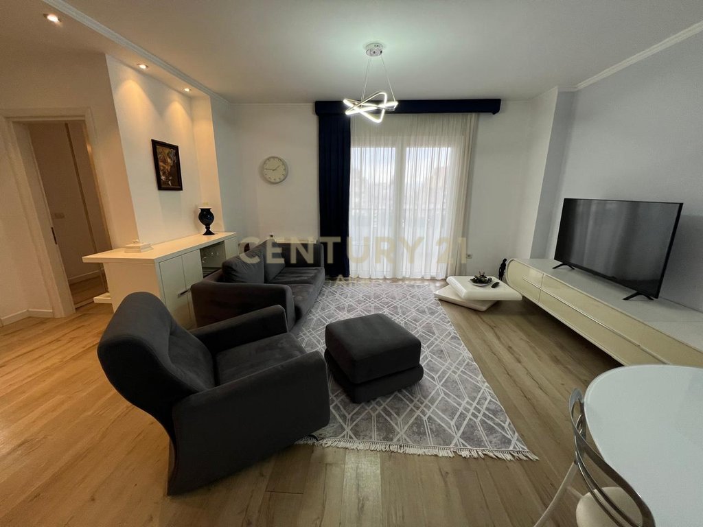 Apartament 2+1+2 për Qira në Brryl , Totalisht i Mobiluar