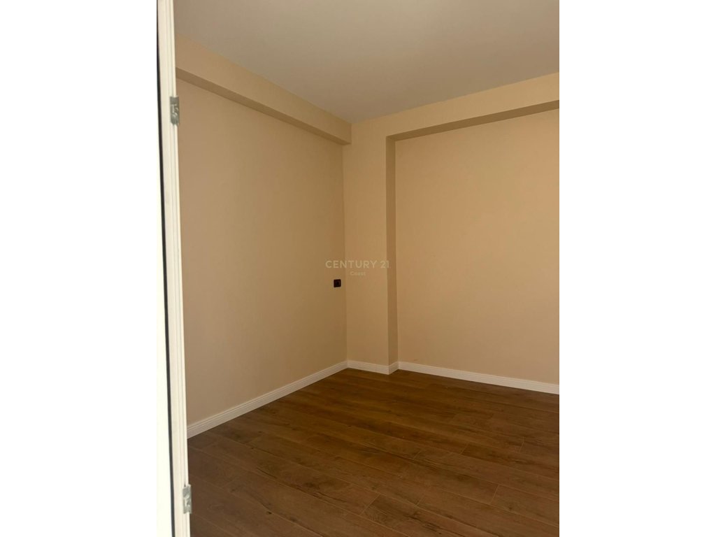 Lokacion Premium | shitet Apartament 1+1 i Investuar Totalisht | Pranë Hotel Diplomat, Vlorë.