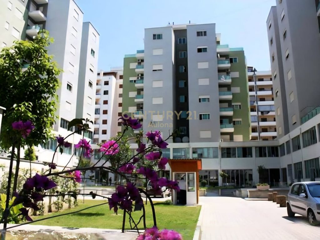 Apartament 2+1 me Verandë në Shitje te Kompleksi "Green Tower", Vlorë