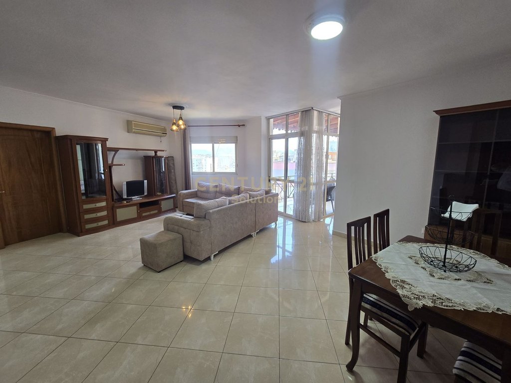 JEPET ME QIRA APARTAMENT 2+1  PRANE GJIMANZIT SAMI FRASHERI!